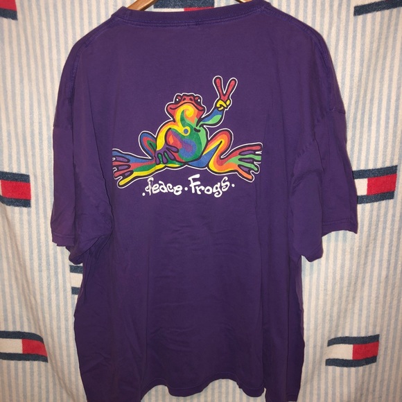 vintage frog shirt
